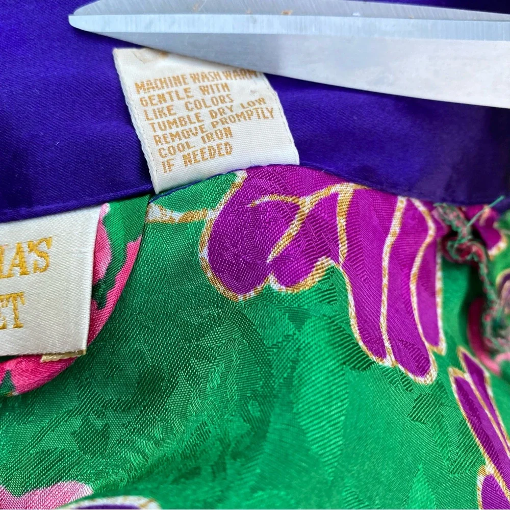 Victoria Secret Floral Green‎ and Purple Women's Robe Missing Belt Large